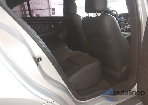 2019 Ford Taurus Limited z USA, uszkodzony, nr VIN 1FAHP2F81KG107582